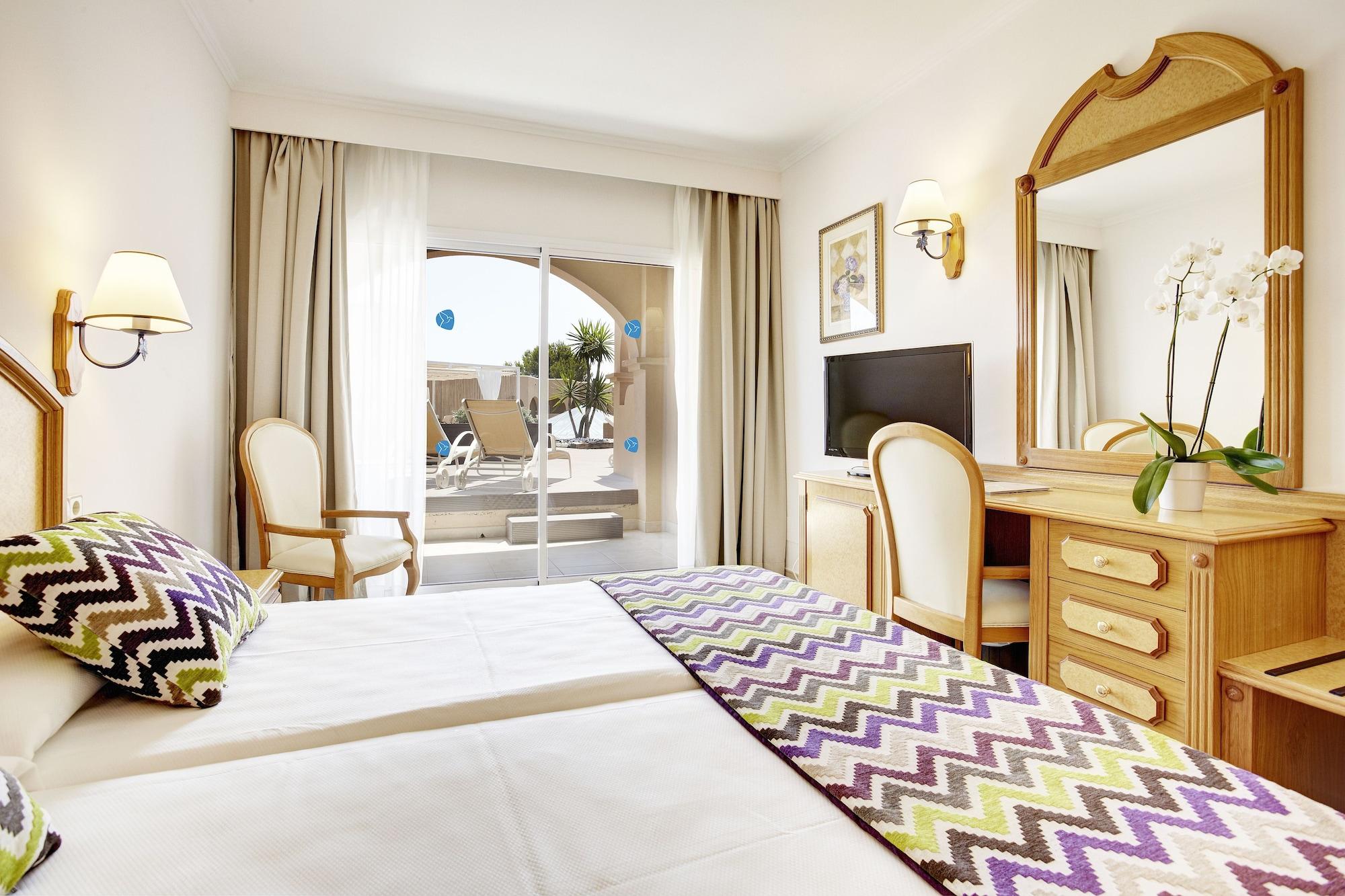 Grupotel Santa Eularia & Spa - Adults Only Santa Eularia des Riu Ngoại thất bức ảnh