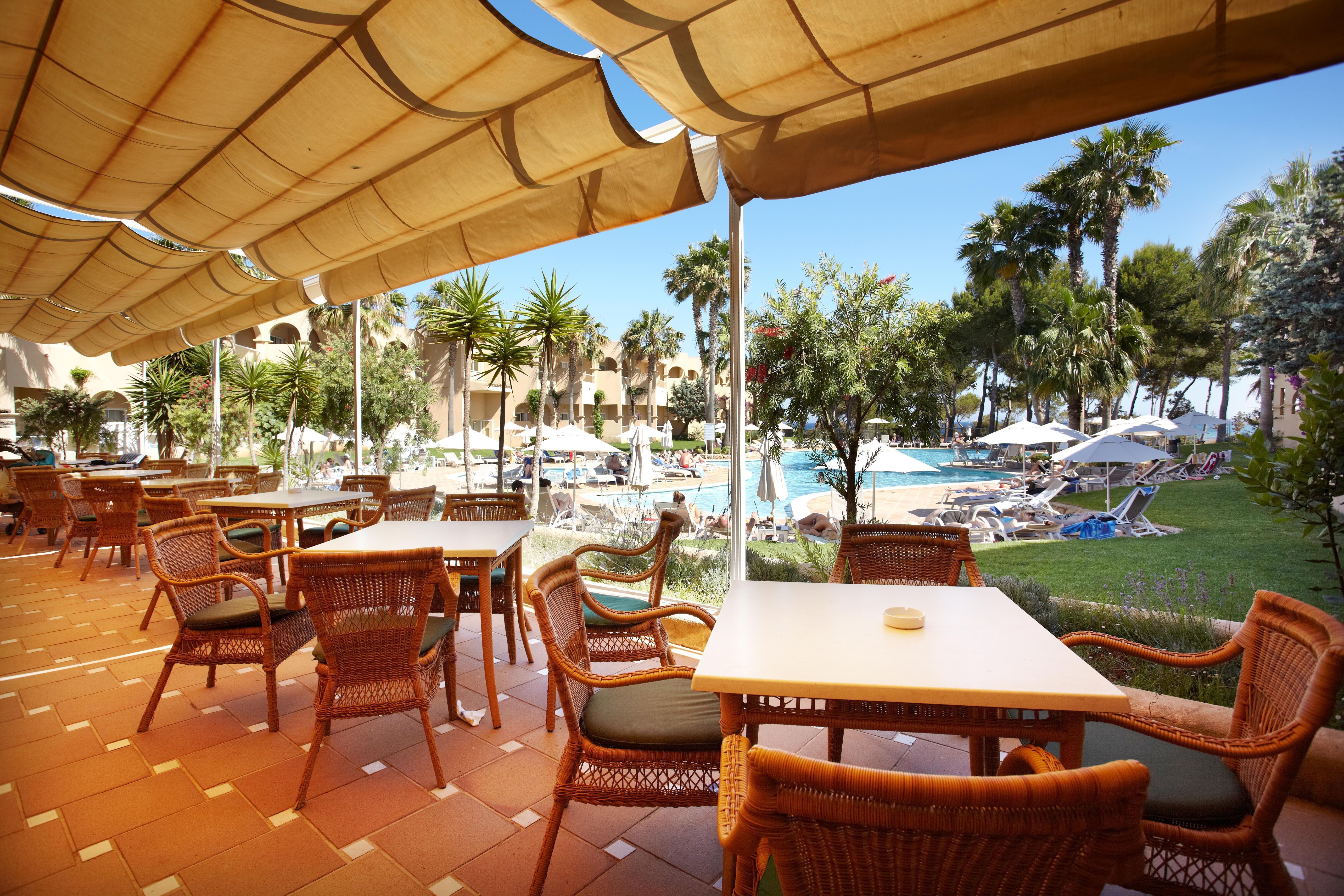 Grupotel Santa Eularia & Spa - Adults Only Santa Eularia des Riu Ngoại thất bức ảnh