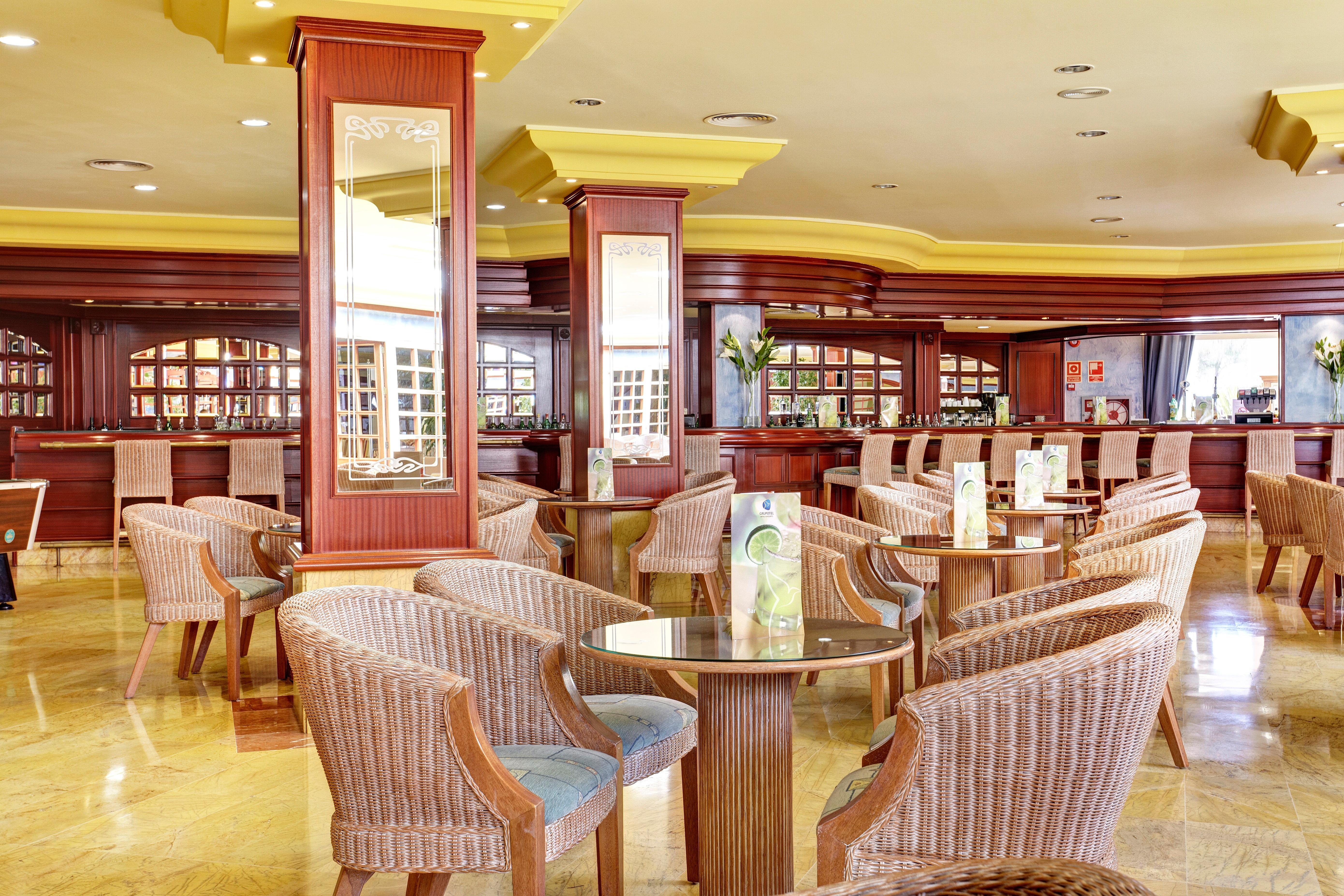 Grupotel Santa Eularia & Spa - Adults Only Santa Eularia des Riu Ngoại thất bức ảnh