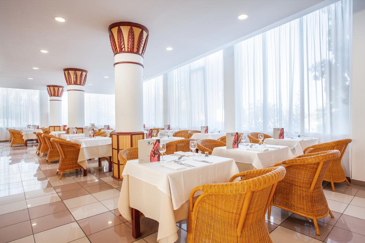 Grupotel Santa Eularia & Spa - Adults Only Santa Eularia des Riu Ngoại thất bức ảnh